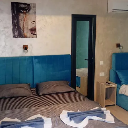 Golden Star Residences Pensiune Constanţa