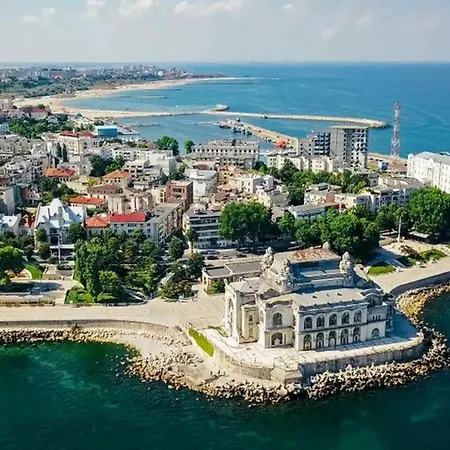 Golden Star Residences Pensiune Constanţa